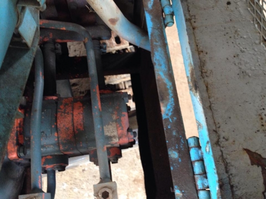 KUBOTA KH-5H ราคาเบาๆ เดิมๆทุกอย่างรถเก่านำเข้าจากญี่ปุ่นไม่เคยใช้งานในไทย  สภาพพร้อมลุยงาน  รถขุด :KUBOTAKH-5H ชั่วโมง :  เครื่องยนต์ :  เลขซีเรียล : 10265 ราคา 120,000บาท  ราคาคุยได้