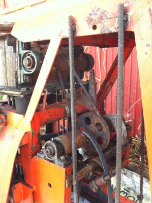 เครื่องอัดอิฐบล็อก 2 ก้อน มือ 2 ครบทั้งชุดเครื่องโม่สายพาน มอเตอ3ตัว