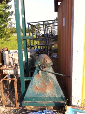 เครื่องอัดอิฐบล็อก 2 ก้อน มือ 2 ครบทั้งชุดเครื่องโม่สายพาน มอเตอ3ตัว