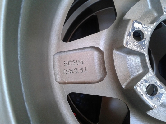 ปล่อยของครับ ล้อลาย เบรดเล่ 16x8.5 off - 25 สีน้ำตาล สภาพ 85\% ปล่อยของครับ ล้อลาย เบรดเล่ 16x8.5 off - 25 สีน้ำตาล สภาพ 85\%