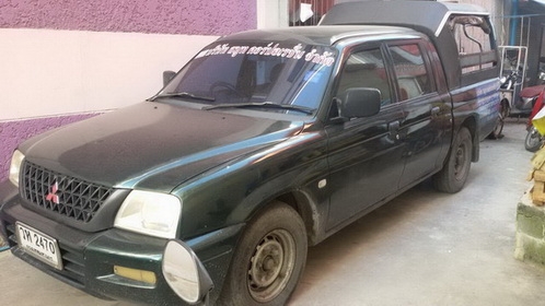 ขาย รถกระบะ MITSUBISHI GRANDIS 4 ประตู ปี 2546