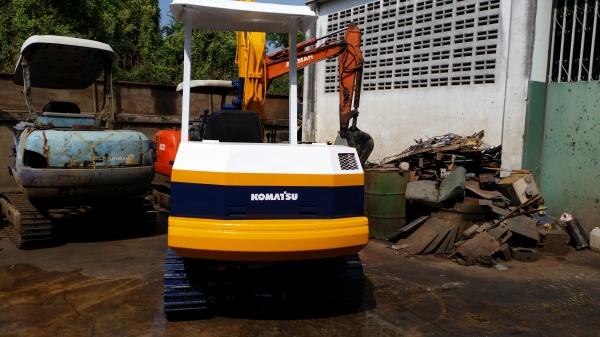 ขาย รถขุด KOMATSU รุ่น PC30-5- มือสองญี่ปุ่น ขาย รถขุด KOMATSU รุ่น PC30-5- มือสองญี่ปุ่น