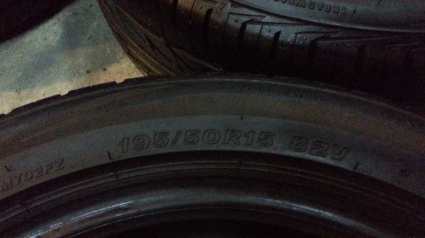 ยาง Bridgestone MY-02 Sport Style 195-50R15 ยาง Bridgestone MY-02 Sport Style 195-50R15
