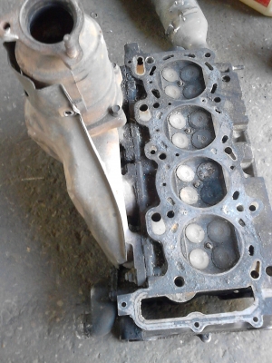 ฝาสูบ NISSAN SR ขับหน้า  2000 CC.  2J2   พร้อม SENSOR ไอเสีย  TEL.081-427-3941