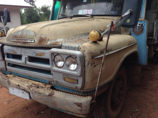 ขายรถอีซูซุ 6 ล้อ หัวยาวเทเลอร์ท้ายลาด เครื่อง 6BB1-145 แรงม้า สโลว์กลาง รถสภาพพร้อมใช้งาน ทะเบียนพร้อมโอน ราคา 175,000 บาท โทร 081-9972972  089-8451778