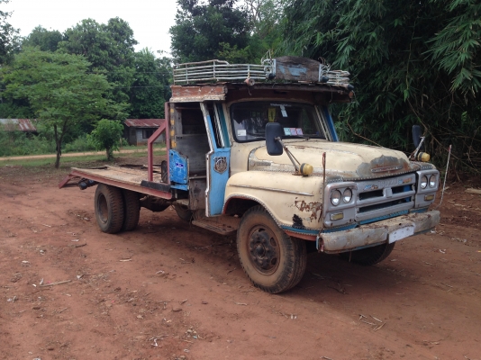 ขายรถอีซูซุ 6 ล้อ หัวยาวเทเลอร์ท้ายลาด เครื่อง 6BB1-145 แรงม้า สโลว์กลาง รถสภาพพร้อมใช้งาน ทะเบียนพร้อมโอน ราคา 175,000 บาท โทร 081-9972972  089-8451778