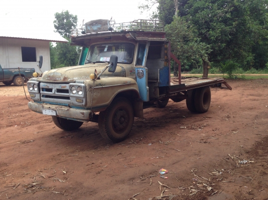 ขายรถอีซูซุ 6 ล้อ หัวยาวเทเลอร์ท้ายลาด เครื่อง 6BB1-145 แรงม้า สโลว์กลาง รถสภาพพร้อมใช้งาน ทะเบียนพร้อมโอน ราคา 175,000 บาท โทร 081-9972972  089-8451778