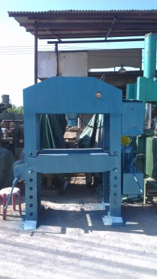 Sell> ขายแท่นอัดลูกหมาก TMC 150T. ตัน มีระบบไฟฟ้ามาในตัว มอเตอร์ 3 เฟส 10 แรงครับ