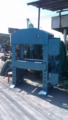 Sell> ขายแท่นอัดลูกหมาก TMC 150T. ตัน มีระบบไฟฟ้ามาในตัว มอเตอร์ 3 เฟส 10 แรงครับ Sell> ขายแท่นอัดลูกหมาก TMC 150T. ตัน มีระบบไฟฟ้ามาในตัว มอเตอร์ 3 เฟส 10 แรงครับ