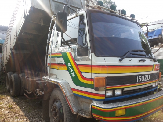 isuzu 10 ล้อ 2 เพลา ดั้ม เครื่อง 195 แรงม้า รถสวย เครื่องดี คัซซีสวย รถพร้อมใช้งาน