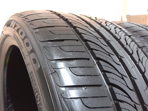ยาง,265-35-18 ROADSTONE'N7000 สวยๆปี12หนึ่งคู่ 3,200 ยาง,265-35-18 ROADSTONE'N7000 สวยๆปี12หนึ่งคู่ 3,200