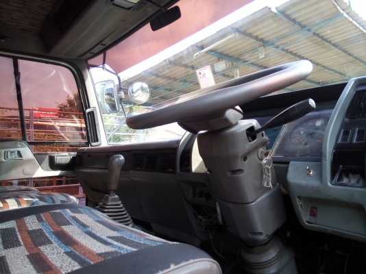 6 ล้อใหญ่ HINO *สิงห์ไฮเทค* FF3H 195 แรงม้า *ยาว 7.20 ม.* รถสวยจริง+สภาพพร้อมใช้งาน * รถห้างแท้ * มีเล่มพร้อม * 6 ล้อใหญ่ HINO *สิงห์ไฮเทค* FF3H 195 แรงม้า *ยาว 7.20 ม.* รถสวยจริง+สภาพพร้อมใช้งาน * รถห้างแท้ * มีเล่มพร้อม *