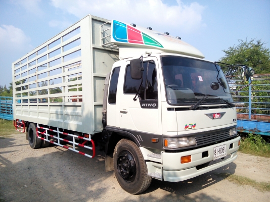 6 ล้อใหญ่ HINO *สิงห์ไฮเทค* FF3H 195 แรงม้า *ยาว 7.20 ม.* รถสวยจริง+สภาพพร้อมใช้งาน * รถห้างแท้ * มีเล่มพร้อม * 6 ล้อใหญ่ HINO *สิงห์ไฮเทค* FF3H 195 แรงม้า *ยาว 7.20 ม.* รถสวยจริง+สภาพพร้อมใช้งาน * รถห้างแท้ * มีเล่มพร้อม *