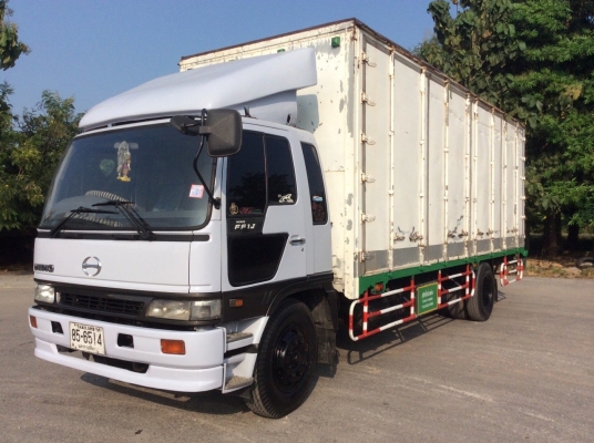 HINO ไฮเทคFF1J (สมอเงิน )ปี47 เครื่อง210 แรง เครื่องดี ครัทซีสวย ตู้10บาน ยาว7.2 ม. ขาย 700,000 บาท