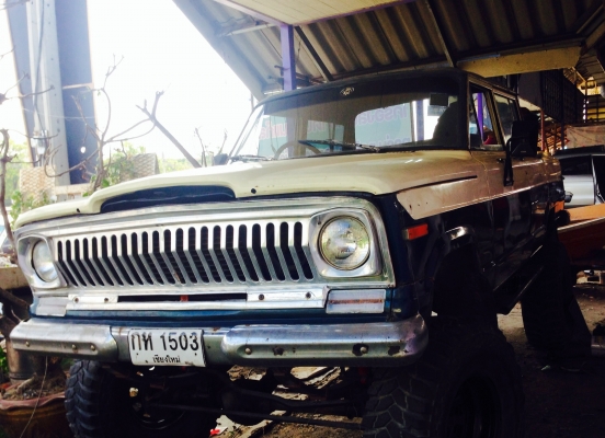 ขาย jeep wrangler 4 WD ยกสูง ขับเคลื่อน4ล้อ