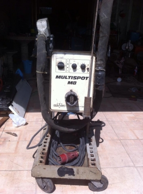 เครื่องเชื่อมกระตุก และอาร์ตตัวถังรถยนต์