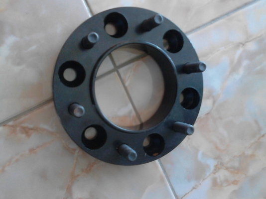 สเปเซอร์  6 รู  ต่อยื่นออกไป 1 นิ้ว  TEL.081-427-3941