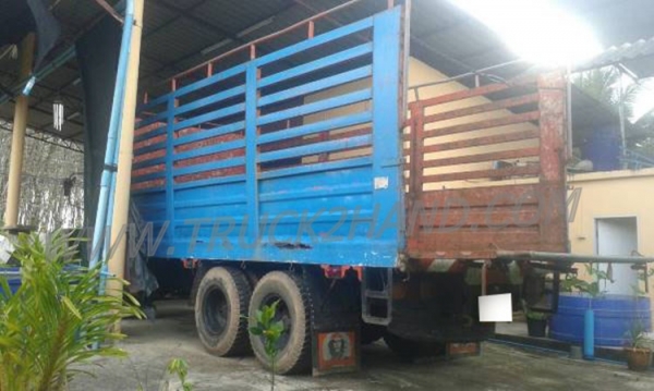 รถบรรทุก10 ล้อ ISUZU ROCKY 175 แรงม้า กระบะยาว 6 เมตร รถบรรทุก10 ล้อ ISUZU ROCKY 175 แรงม้า กระบะยาว 6 เมตร