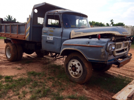 ขายด่วน  รถดั้มพ์ หกล้อหัวยาว   เครื่อง 6BD1  สภาพพร้อมใช้งาน  ไม่มีเล่มทะเบียน