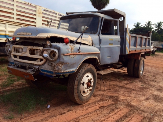 ขายด่วน  รถดั้มพ์ หกล้อหัวยาว   เครื่อง 6BD1  สภาพพร้อมใช้งาน  ไม่มีเล่มทะเบียน