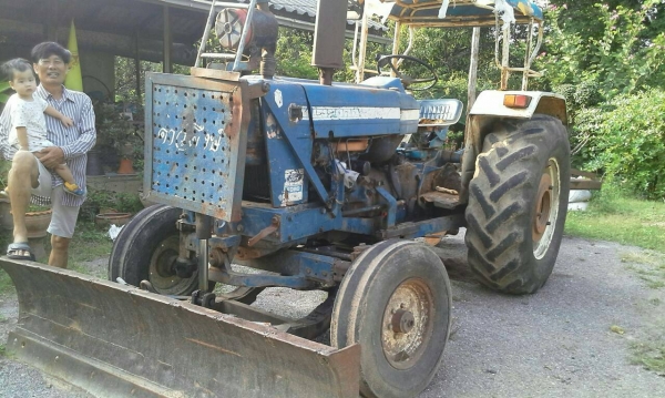 ขาย รถไถฟอร์ด77อุปกรณ์ครบพร้อมใช้งาน