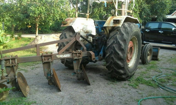 ขาย รถไถฟอร์ด77อุปกรณ์ครบพร้อมใช้งาน