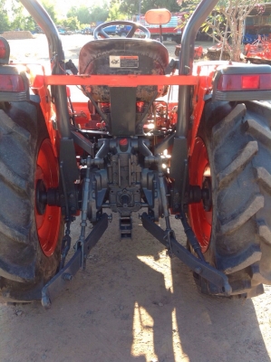 แทรกเตอร์คูโบต้า 3408 สภาพดีพร้อมใช้งานมีผานดันหน้าและโรตารี่ แทรกเตอร์คูโบต้า 3408 สภาพดีพร้อมใช้งานมีผานดันหน้าและโรตารี่