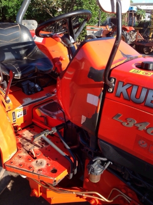 แทรกเตอร์คูโบต้า 3408 สภาพดีพร้อมใช้งานมีผานดันหน้าและโรตารี่ แทรกเตอร์คูโบต้า 3408 สภาพดีพร้อมใช้งานมีผานดันหน้าและโรตารี่