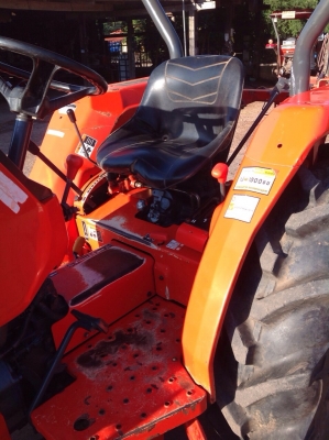 แทรกเตอร์คูโบต้า 3408 สภาพดีพร้อมใช้งานมีผานดันหน้าและโรตารี่ แทรกเตอร์คูโบต้า 3408 สภาพดีพร้อมใช้งานมีผานดันหน้าและโรตารี่