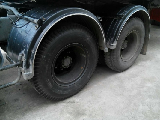 รถฮีโน่ 10 ล้อ หัวลาก FM3M  240 แรงม้า. ปี 40  ( ขายแม่ , ลูก )  สนใจติดต่อ 081 - 6079515