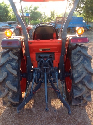 แทรกเตอร์คูโบต้า 3608 สภาพดีพร้อมใช้งานมีผานดันหน้าและโรตารี่