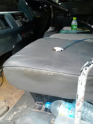 รถอีซูซุ 10 ล้อ รั้ว 195  แรงม้า. ปี 39 สนใจติดต่อ 081 - 6079515