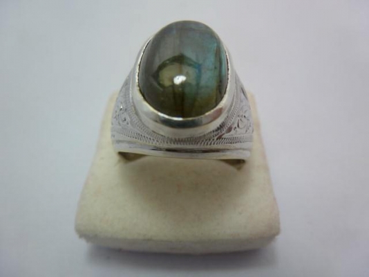 แหวนเงินแท้พลอยลาบราโดไลท์