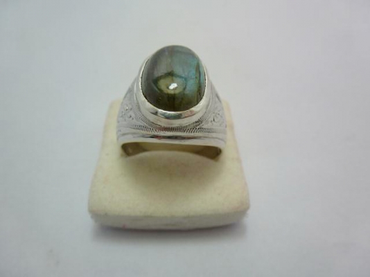 แหวนเงินแท้พลอยลาบราโดไลท์