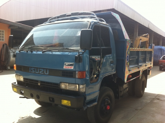 ISUZU NRR ดั้ม เบรกจิฟฟี่ เครื่อง 6HE1-195 แรงม้า แอร์เย็น ยางเต็ม คัสซีสวย สภาพพร้อมใช้