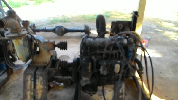 ขายเครื่องพร้อมปั้มสูบน้ำ Isuzu kb 2200 และมาสดา 2200