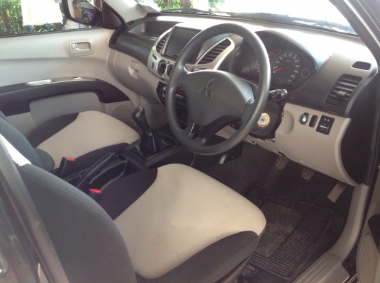 Mitsubishi triton เบนซิน ปี2013 Mitsubishi triton เบนซิน ปี2013