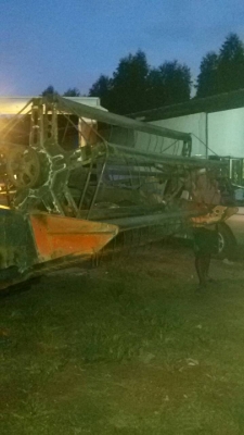 รถเกี่ยวข้าว คูโบต้า