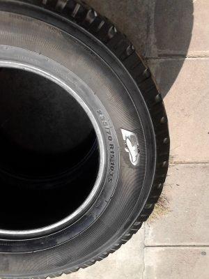 235/70R15  FORCEUM  A/T  ลายคล้ายๆ BF   มี 2 เส้น   TEL.081-427-3941