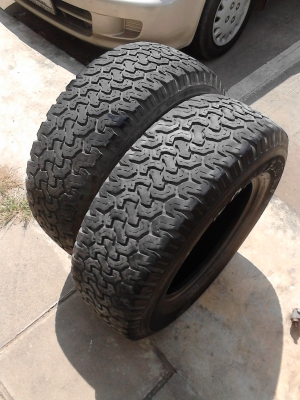 235/70R15  FORCEUM  A/T  ลายคล้ายๆ BF   มี 2 เส้น   TEL.081-427-3941