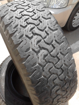 235/70R15  FORCEUM  A/T  ลายคล้ายๆ BF   มี 2 เส้น   TEL.081-427-3941