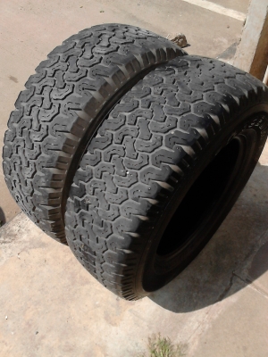 235/70R15  FORCEUM  A/T  ลายคล้ายๆ BF   มี 2 เส้น   TEL.081-427-3941