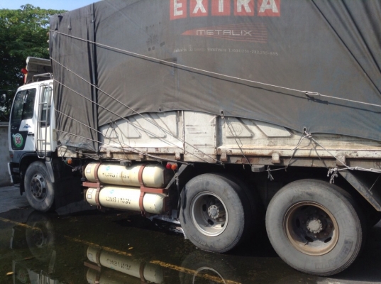 ขาย10ล้อเพลาเดียวสมอทองปี45ติดแก๊สไม่ดั้ม