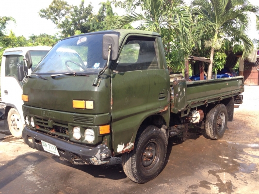 ขายรถอีซูซู4ล้อ ทะเบียนเล็กไม่ติดเวลา ทะเบียนไม่ขาดต่อ เครื่องไม่ตรงเล่มพร้อมใช้งาน เครื่อง4BA1 ช่วงล่างแซสซีีสวยมากเอาไปทำดั้มหรือรถยกสวยเลย ขาย 89000 บาท