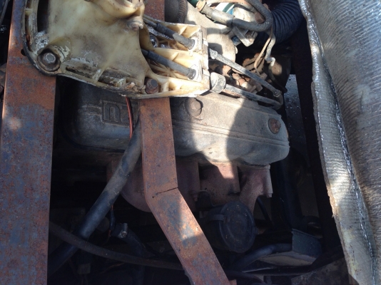 ขายรถอีซูซู4ล้อ ทะเบียนเล็กไม่ติดเวลา ทะเบียนไม่ขาดต่อ เครื่องไม่ตรงเล่มพร้อมใช้งาน เครื่อง4BA1 ช่วงล่างแซสซีีสวยมากเอาไปทำดั้มหรือรถยกสวยเลย ขาย 89000 บาท