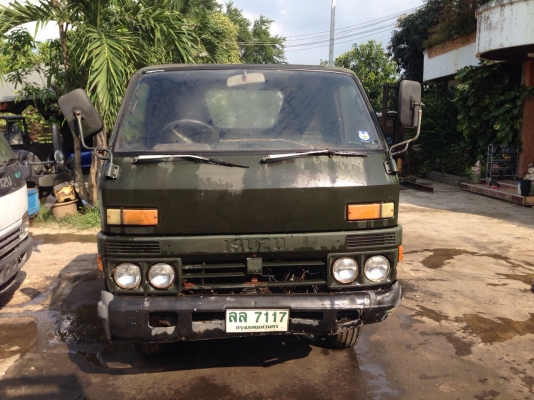 ขายรถอีซูซู4ล้อ ทะเบียนเล็กไม่ติดเวลา ทะเบียนไม่ขาดต่อ เครื่องไม่ตรงเล่มพร้อมใช้งาน เครื่อง4BA1 ช่วงล่างแซสซีีสวยมากเอาไปทำดั้มหรือรถยกสวยเลย ขาย 89000 บาท