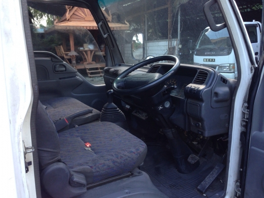 ขายรถบรรทุกอีซูซุเชียงกง เครื่อง130 แรง เก่านอกยังไม่ใช้งานในไทย ใบอินวอยสวยทั้งคันขับเหมือนรถใหม่ ท้าพิสูทธิ์มาลองขับได้ครับ ขาย 220000 บาท