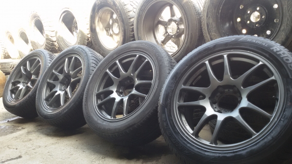 ขายล้อขอบ20 6รูพร้อมยางชุดละ16500