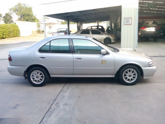 นิสสันซันนี้ ปี99 แก๊สlpg หัวฉีด ระบบไฟฟ้า เกียร์a/t