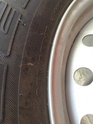 ยางอะไหล่ bridgestone dueler 255-65-17 ปี 13 พร้อมกะทะ